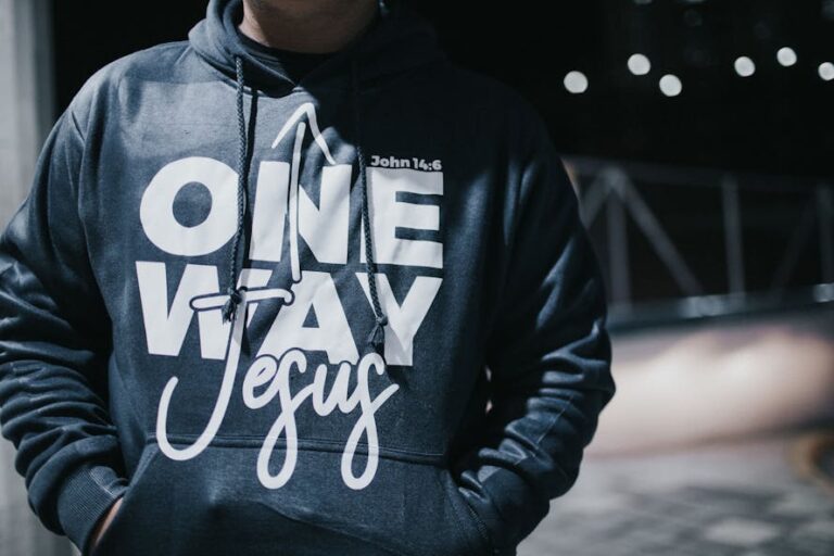 Sweat à Capuche Chrétien WWJD 'Que Ferait Jésus ?' - Message Inspirant - Coupe Classique, 241g - Pour Hommes Et Femmes